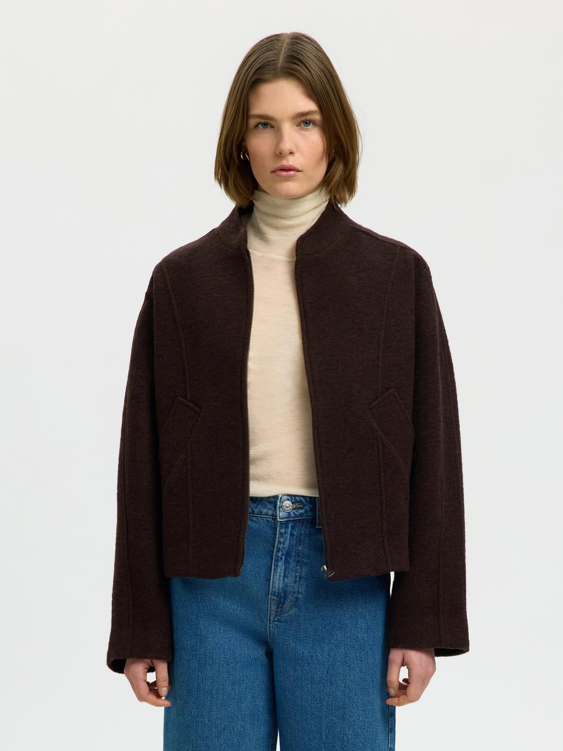 model_shot-front
